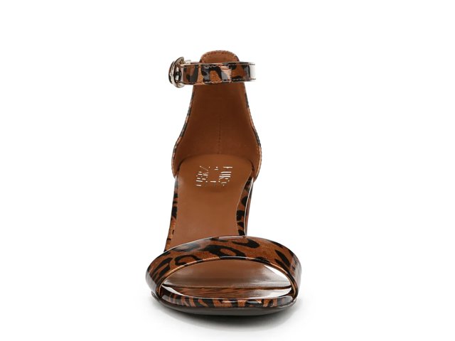 Vera Sandal