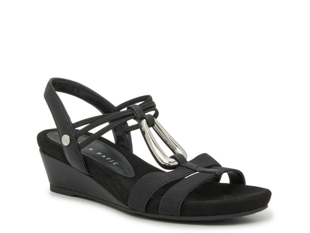Vannia Wedge Sandal