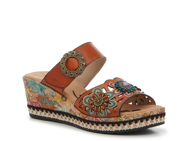 Heartily Wedge Sandal