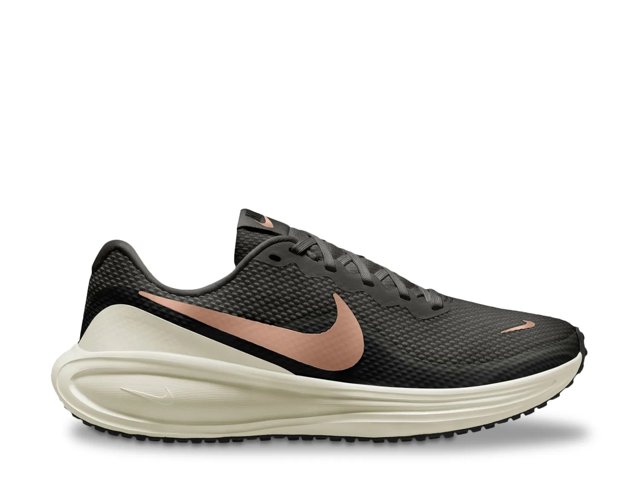 Revolution 8 Running Shoe - Women's