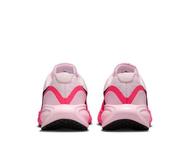 Revolution 8 Running Shoe - Women's
