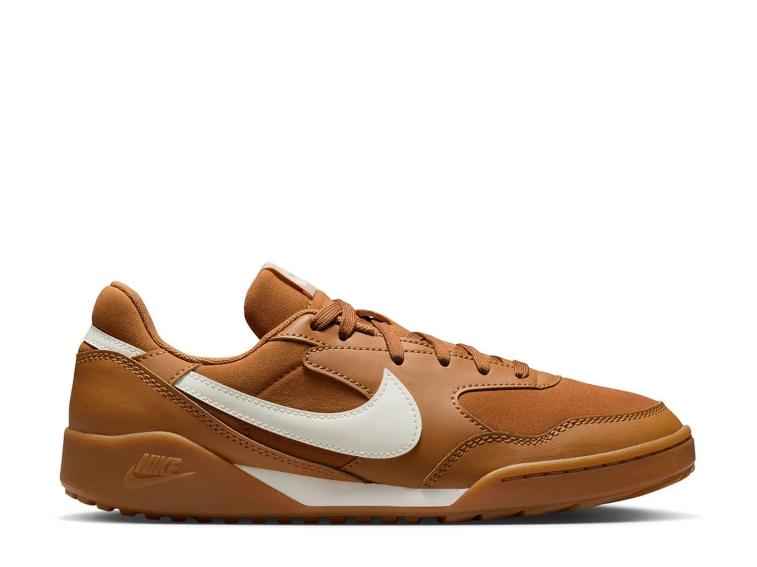 Nike Terra Manta Sneaker - Women's
