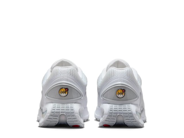 Air Max DN Sneaker - Women's