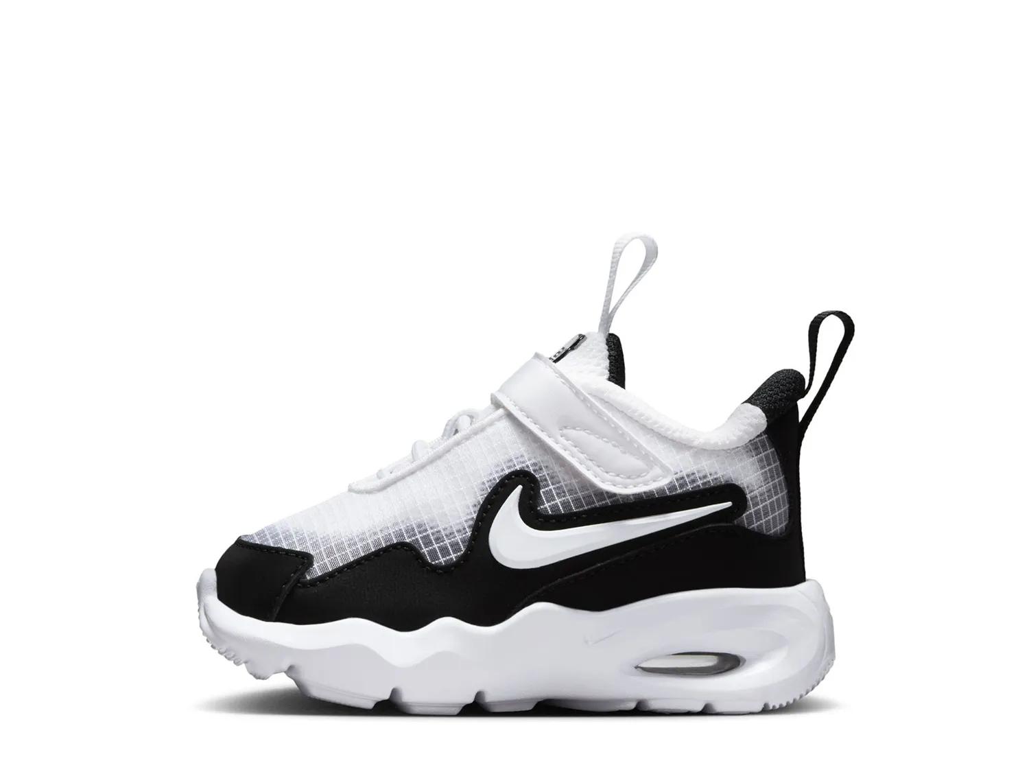 Air Max Nova Sneaker