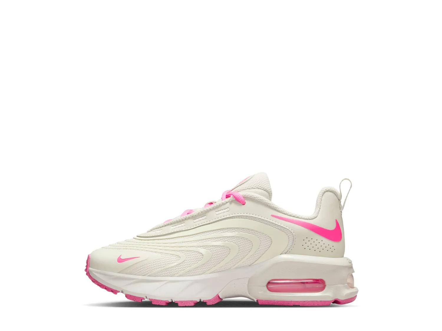 Air Max Fire Sneaker