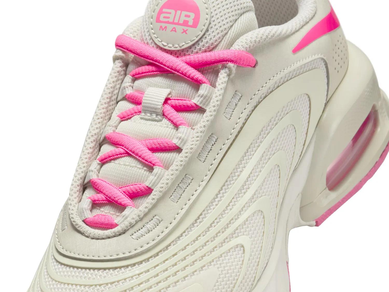 Air Max Fire Sneaker