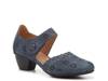 Footloose Pump Navy view