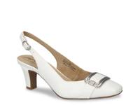 Sway Pump White view