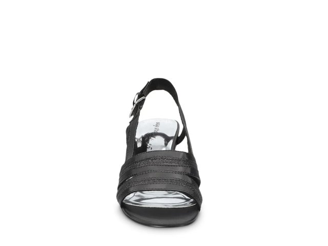 Meghan Sandal