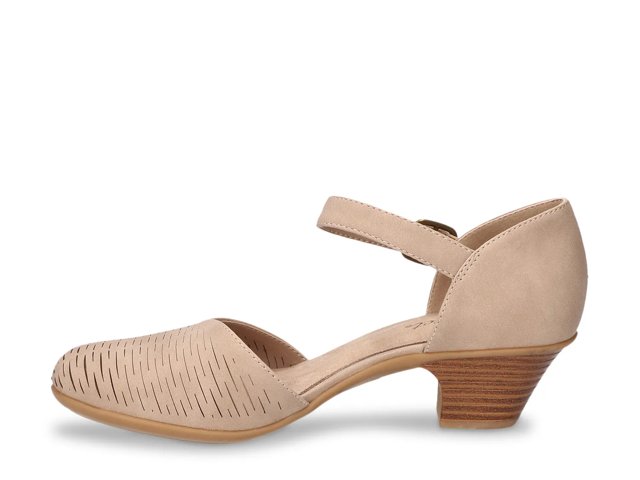 Justina Sandal