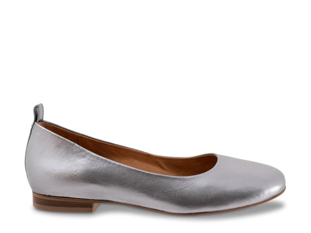 Kiris Ballet Flat