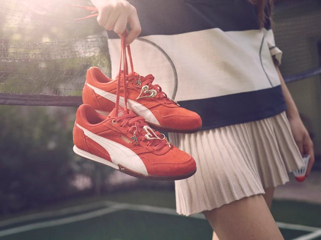 Cherry Cross Shoe Charms & Laces - 8 Pack