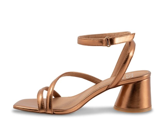 Petricia Sandal