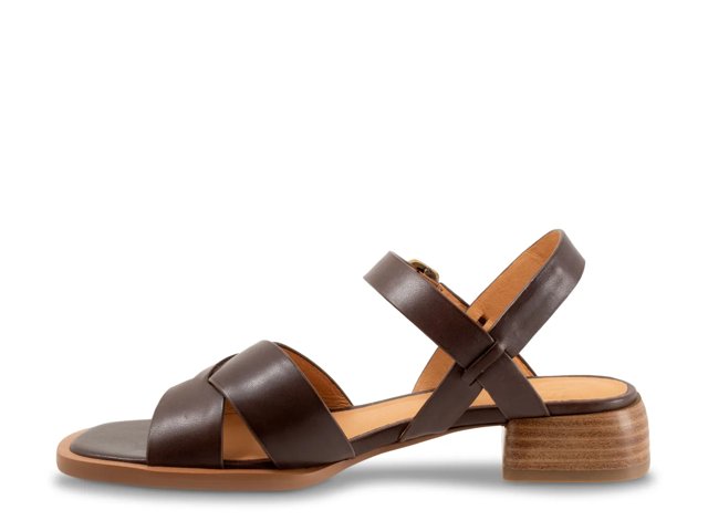 Tega Sandal