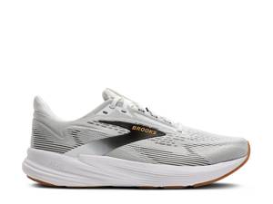 Featuring Brooks Revel 8 Running Shoe
