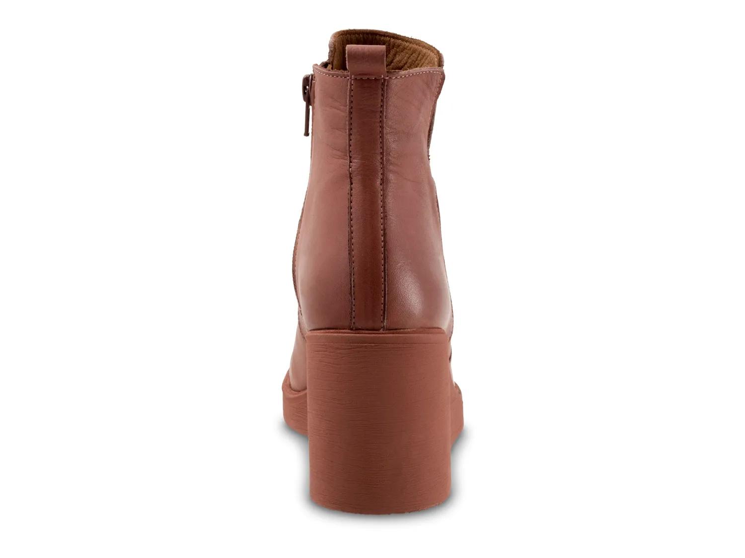 Laura Wedge Bootie