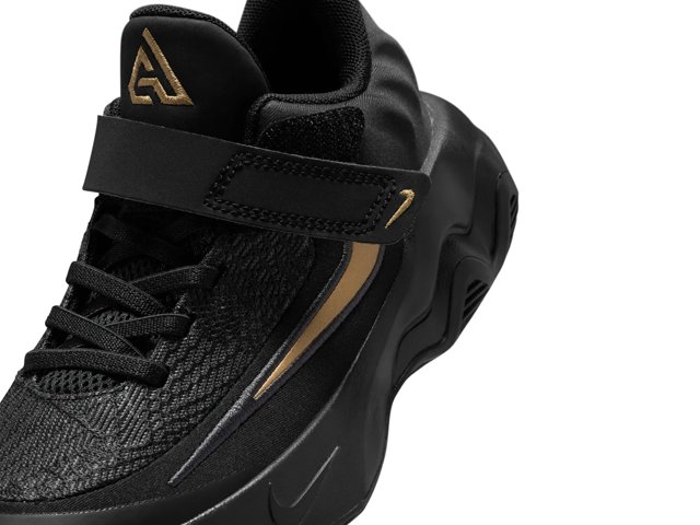 Nike Giannis Immortality 4 Sneaker - Kids' - Free Shipping | DSW