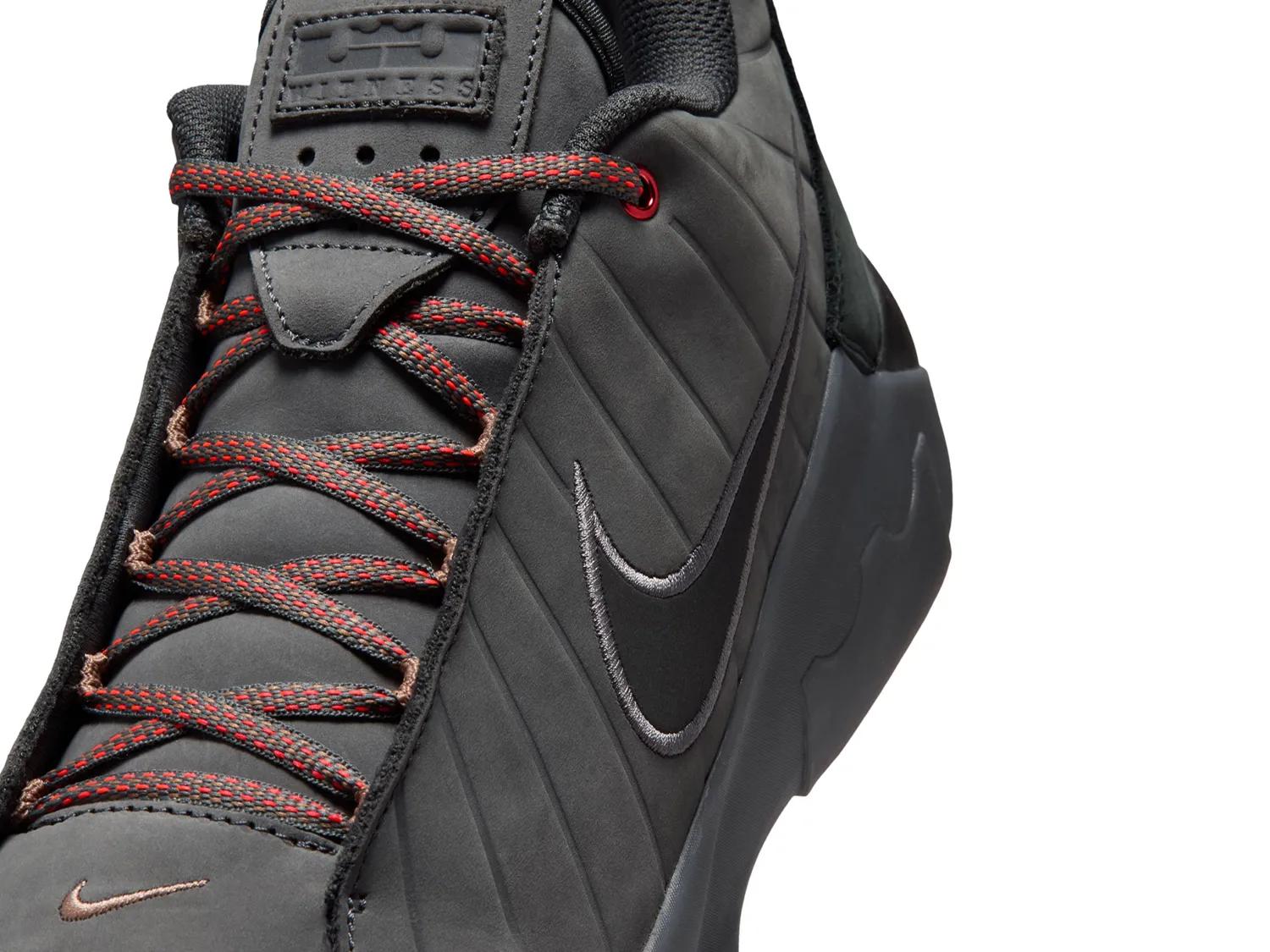 LeBron Witness 9 Basketball Shoe - Men's