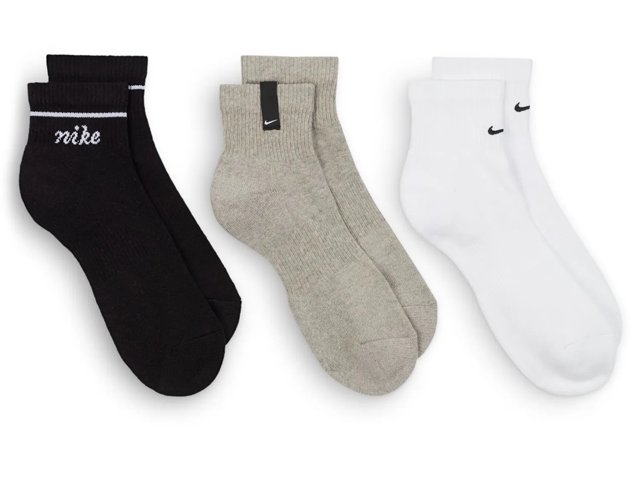 Logo Women's Quarter Ankle Socks - 3 Pack