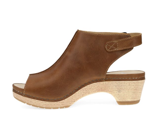 Lizzy Platform Sandal