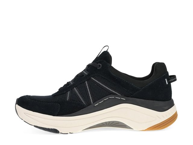 Poppy Walking Sneaker