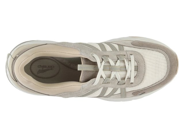 Poppy Walking Sneaker