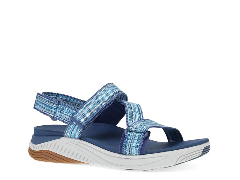 Rayna Sandal