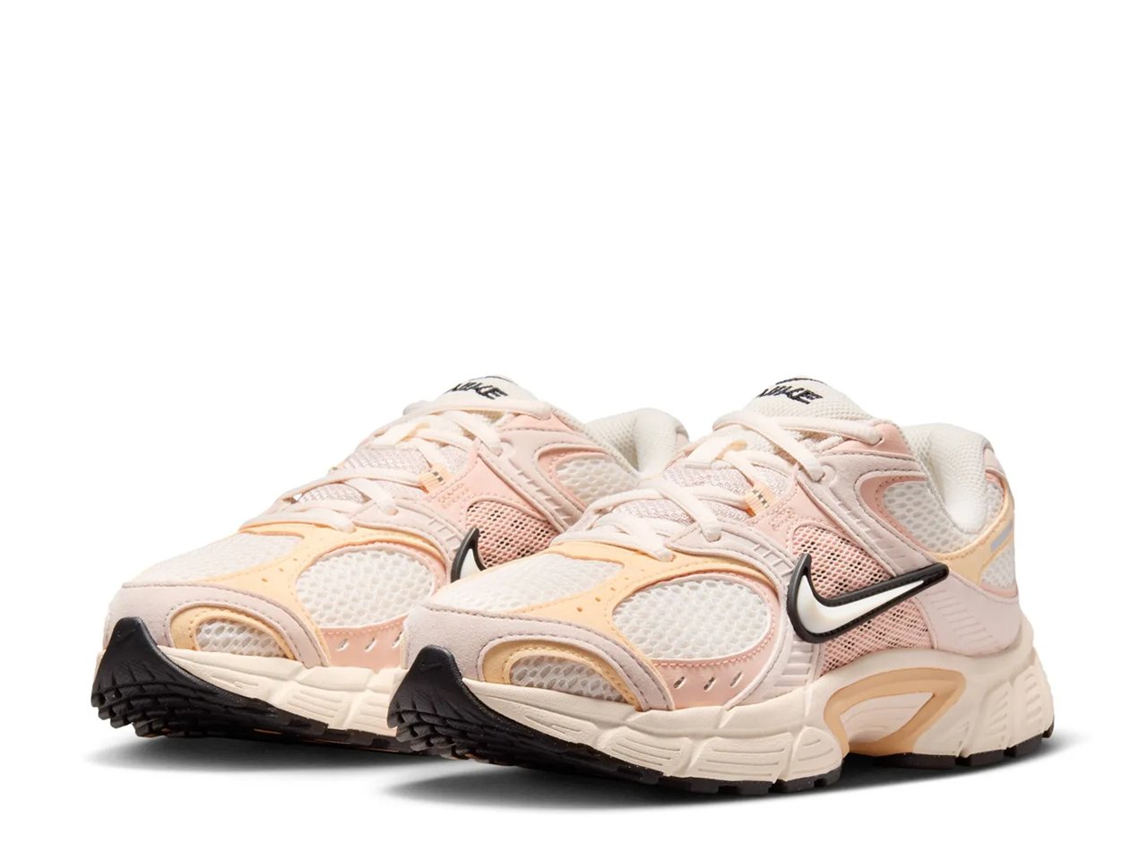 V5 RNR Sneaker - Women's