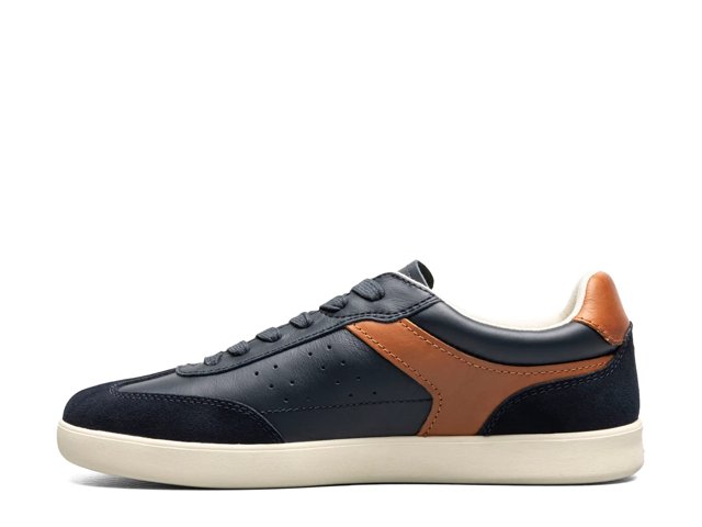 Pace T-Toe Sneaker