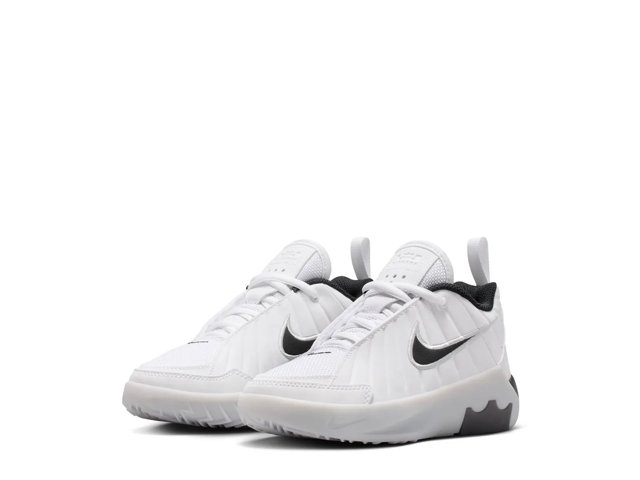 LeBron Witness 9 Sneaker - Kids'