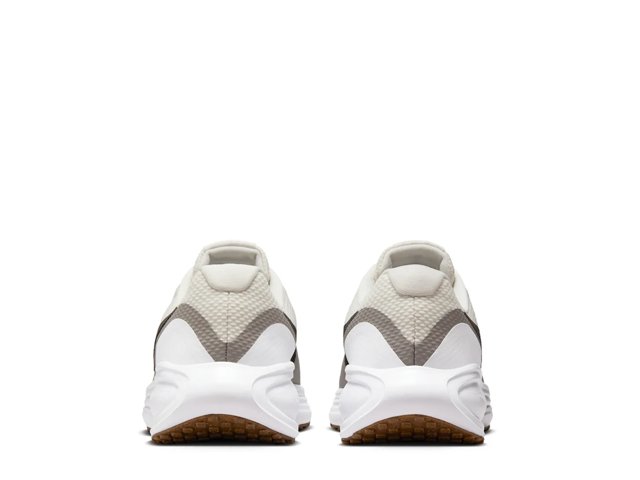 Revolution 8 Running Shoe - Men's