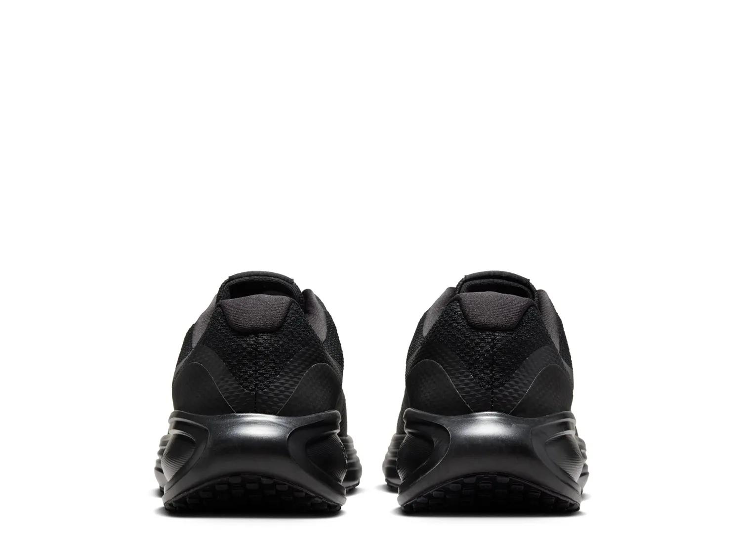 Revolution 8 Running Shoe