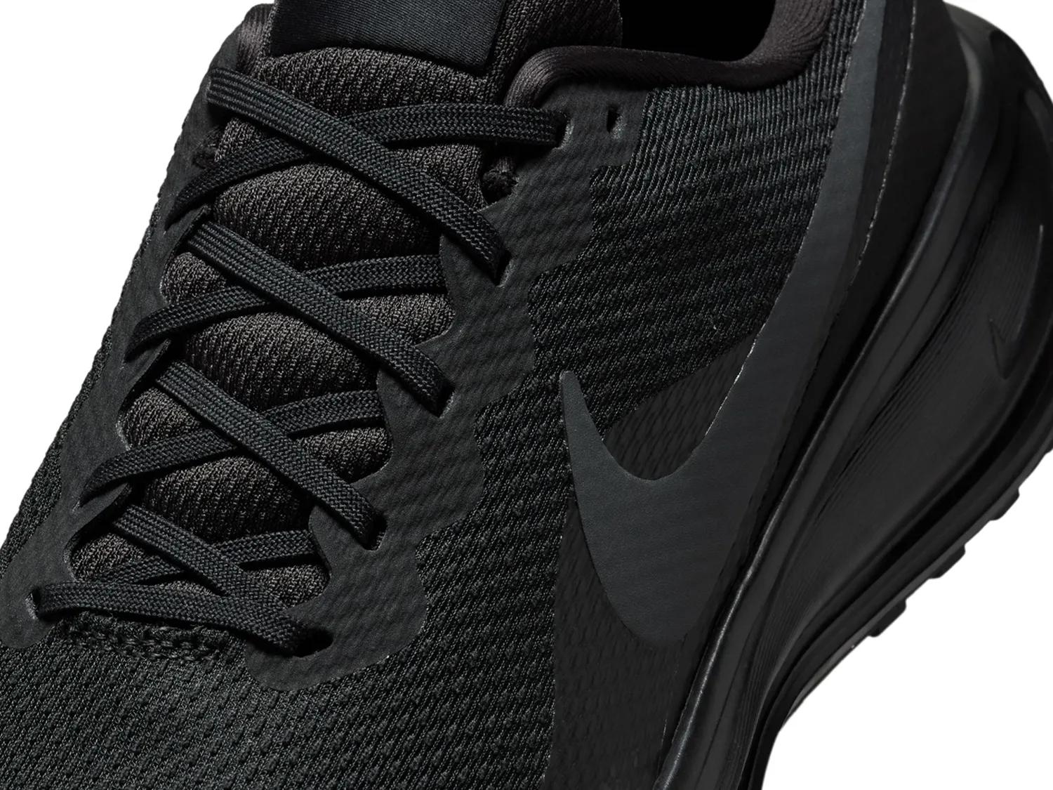 Revolution 8 Running Shoe