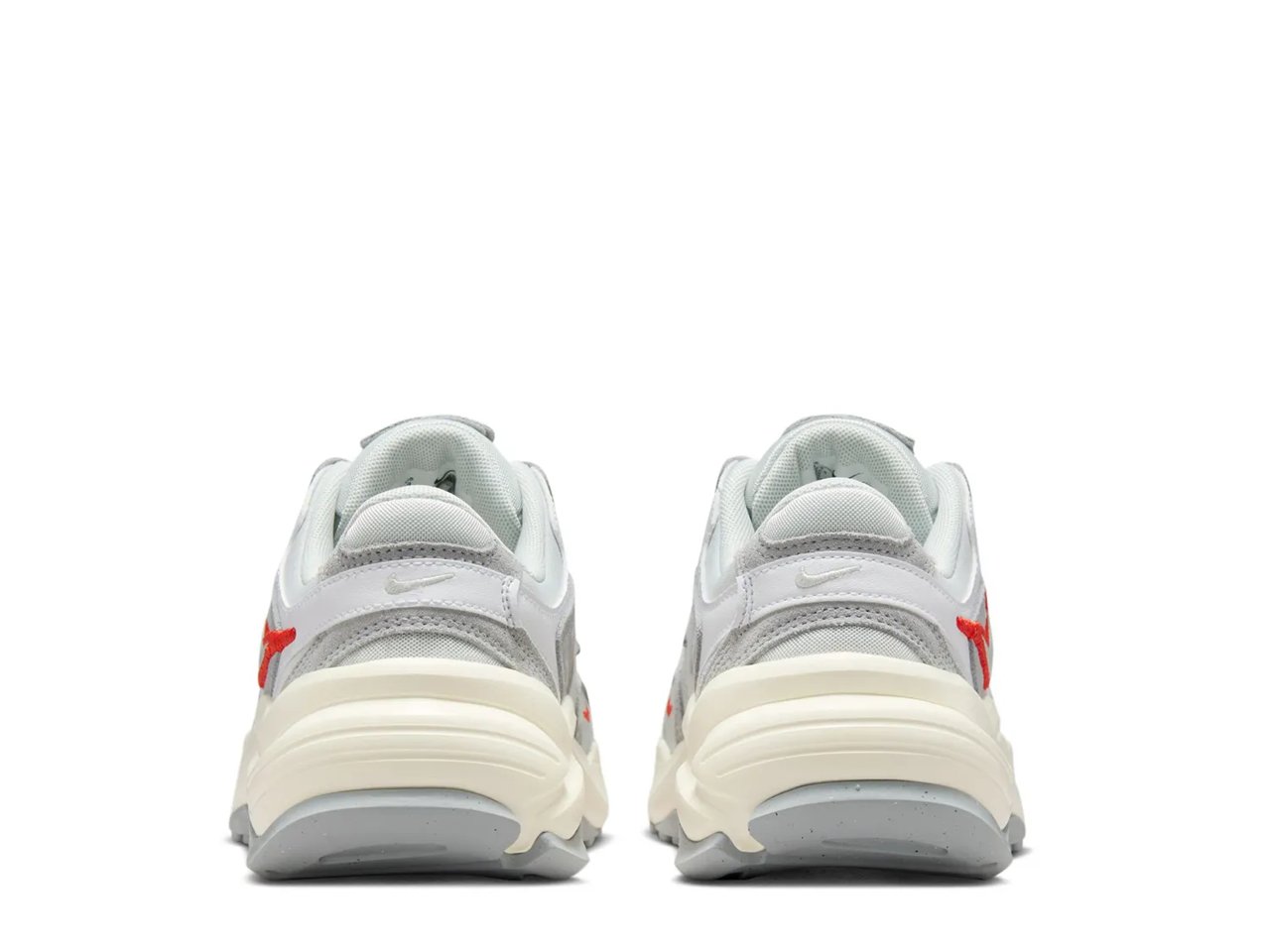 AL8 Sneaker - Women's