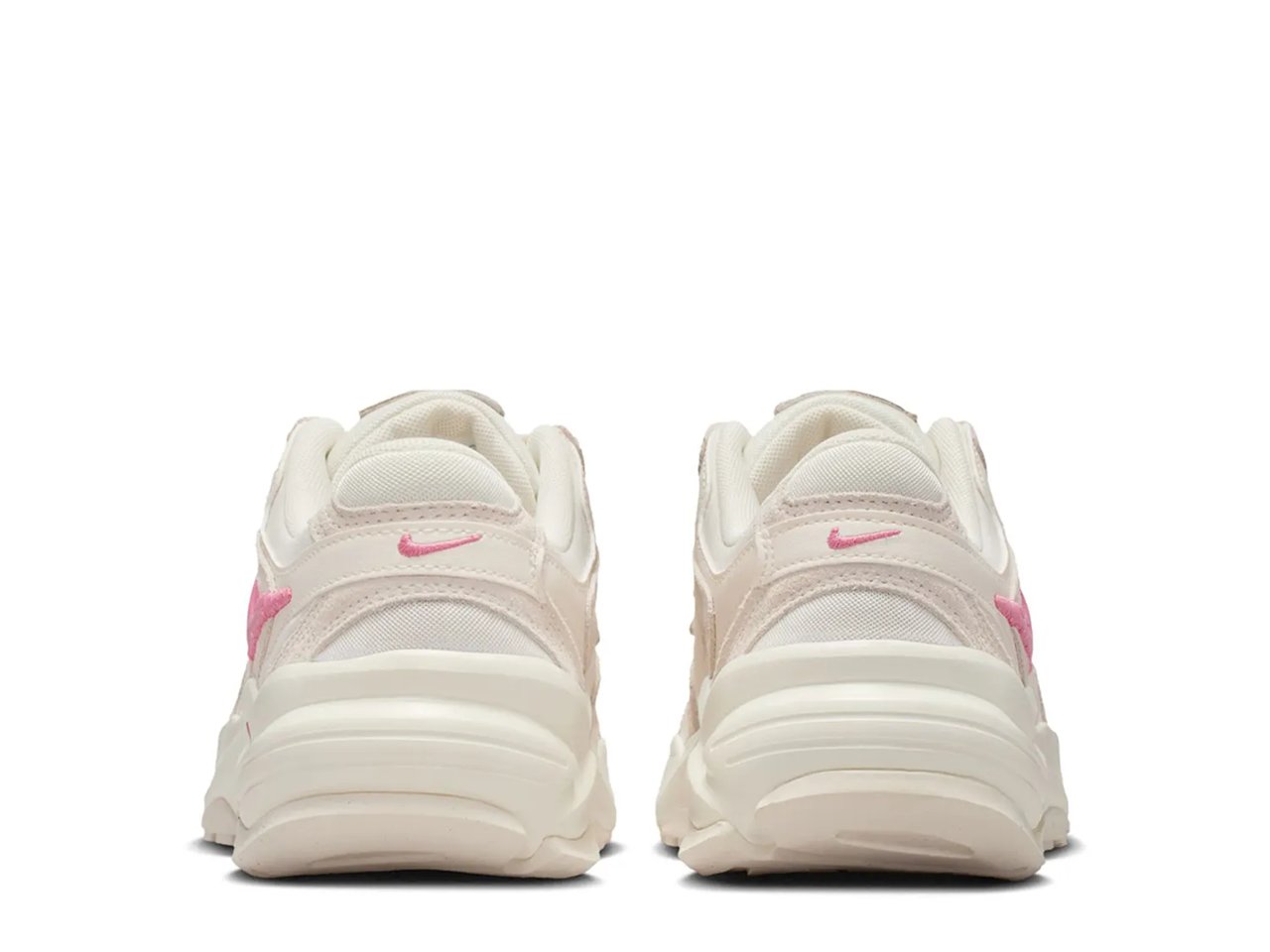 AL8 Sneaker - Women's