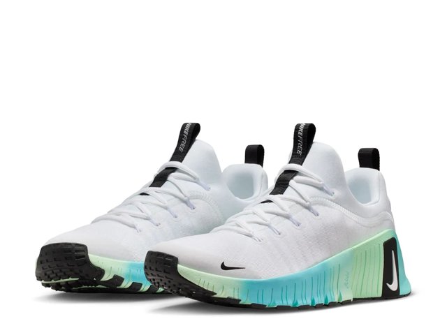 Free Metcon 6 Running Shoe - Women's