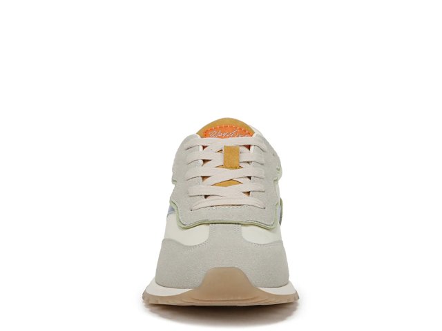Valley Sneaker - Women's