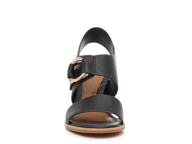 Martina Sandal