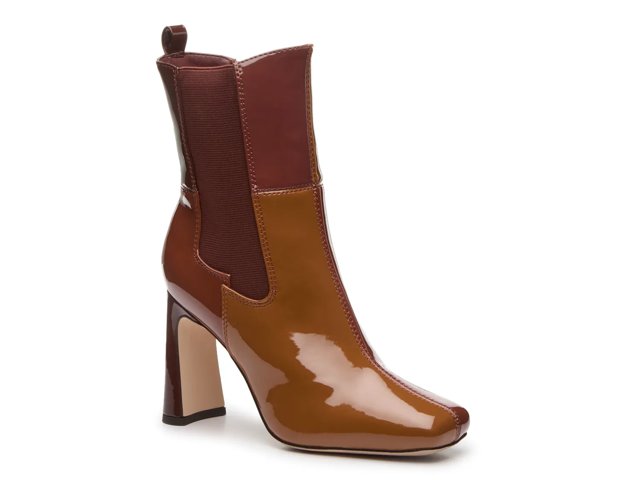 Elle Chelsea Boot
