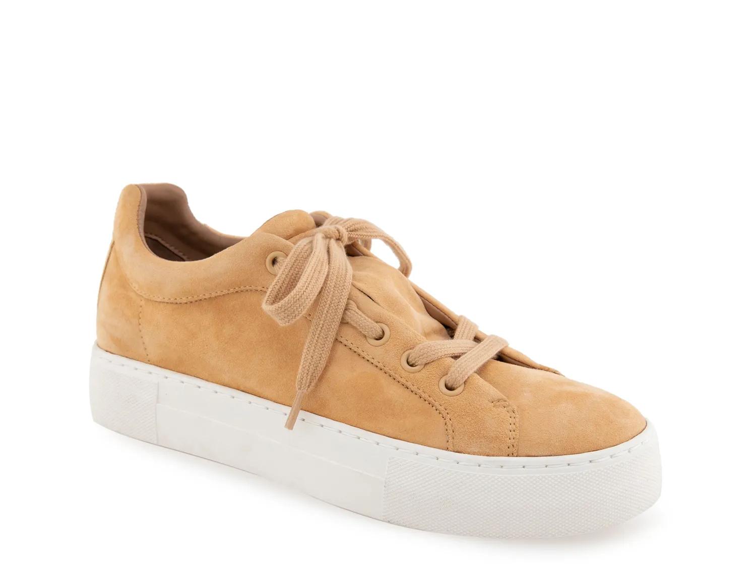 Bo Sneaker - image 3