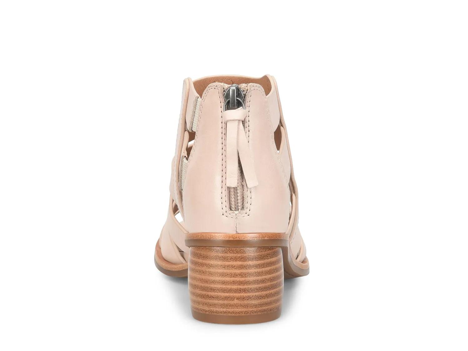 Carmen Sandal