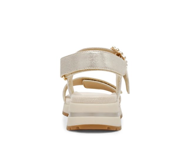 Evanti Wedge Sandal
