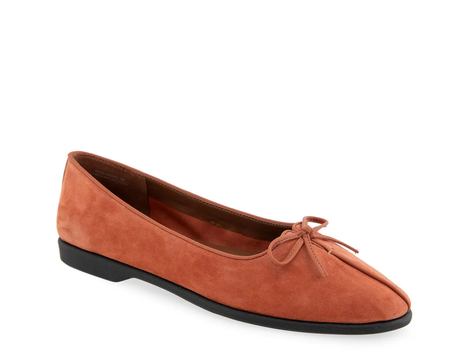 Novia Ballet Flat - image 3