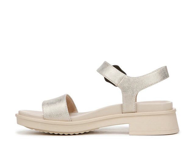 Emma Sandal