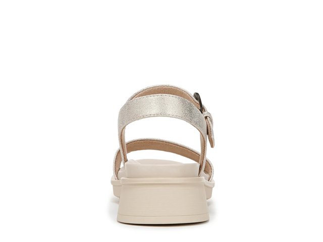 Emma Sandal