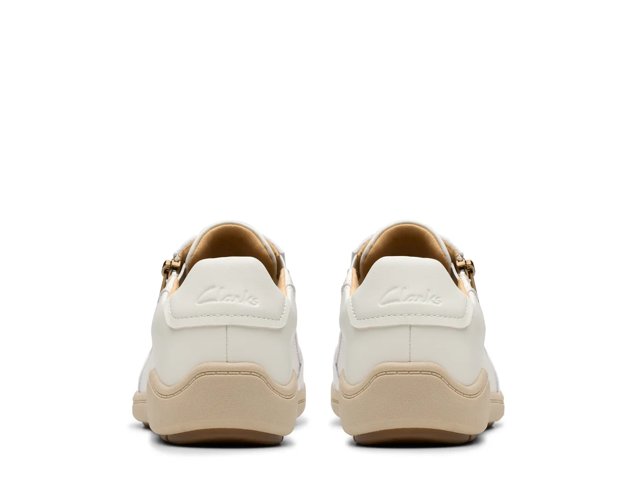 Bryianne Bayla Sneaker