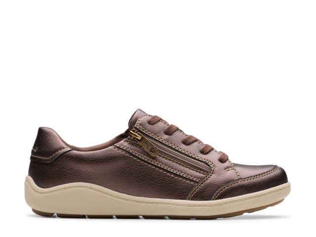 Bryianne Bayla Sneaker