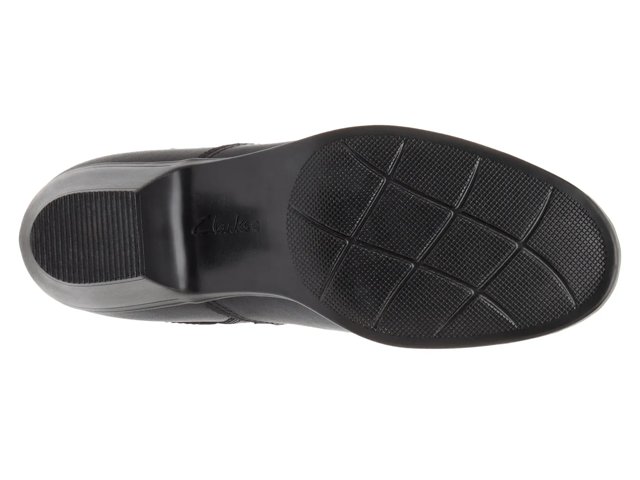 Clarks Emily Lux Bootie - Free Shipping | DSW
