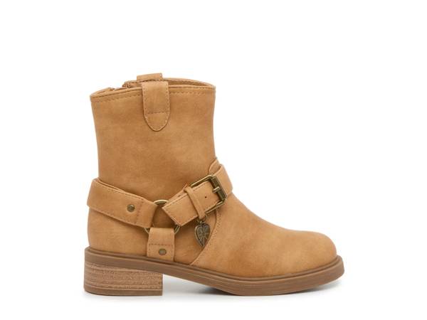 Click to shop kids' boots at DSW Designer Shoe Warehouse.