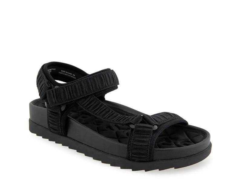 Latoya Sandal